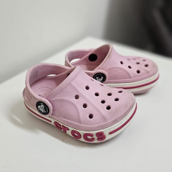 Cute Pink Crocs Size 4 - Picture 1 of 4